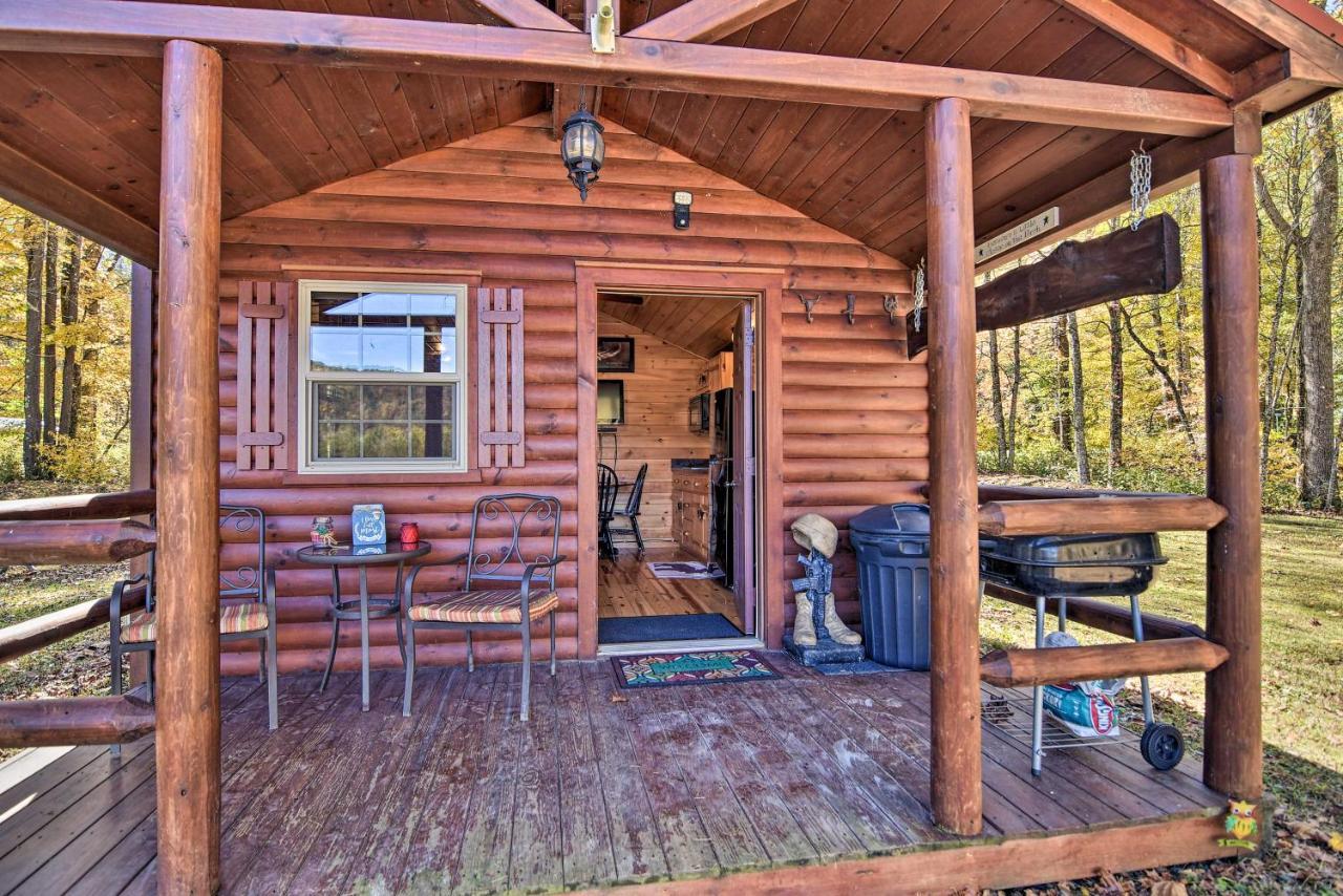Rural Cabin Hideaway With Fire Pit And Mtn Views! Parsons Екстериор снимка